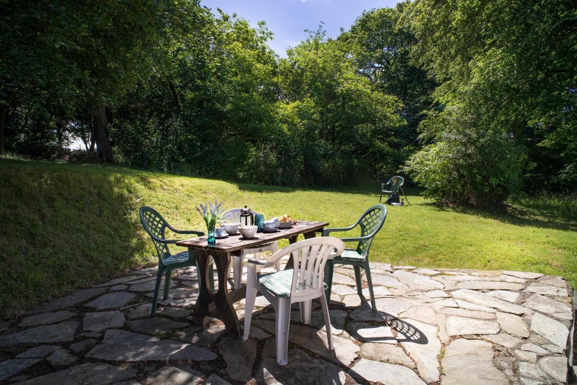Garden Cottage Newcastle Emlyn Eksteriør bilde